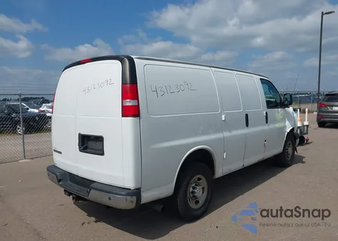 2017 Chevrolet Express 2500 Work Van from USA, damaged, VIN 1GCWGAFG8H1123017